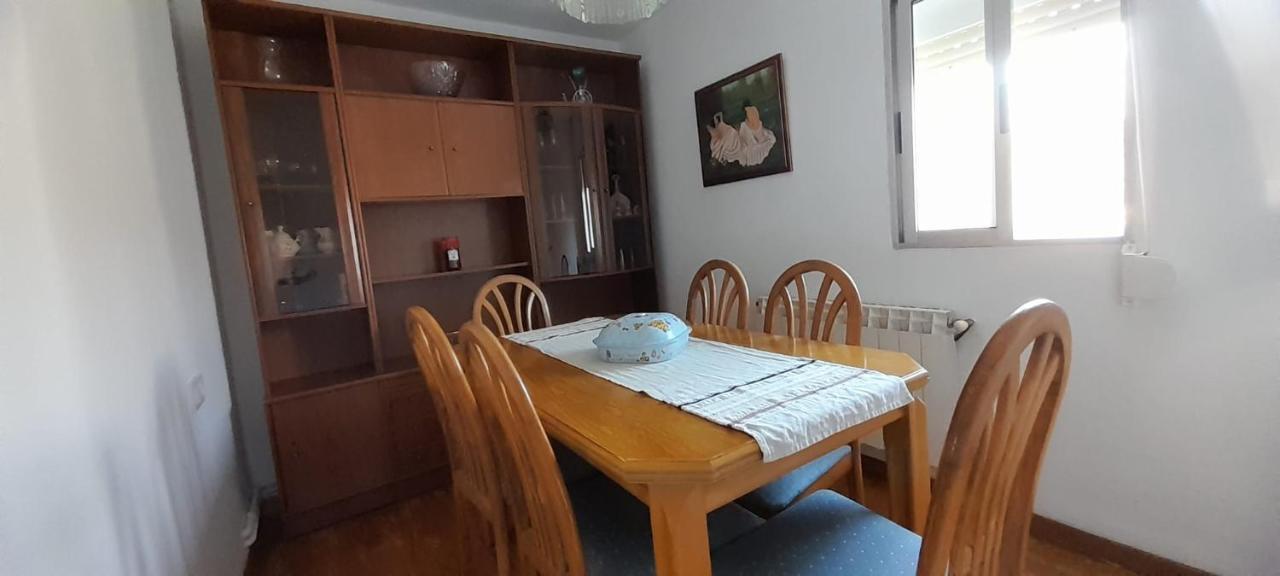 O Descanso Da Abella Apartment Ourense Exterior photo